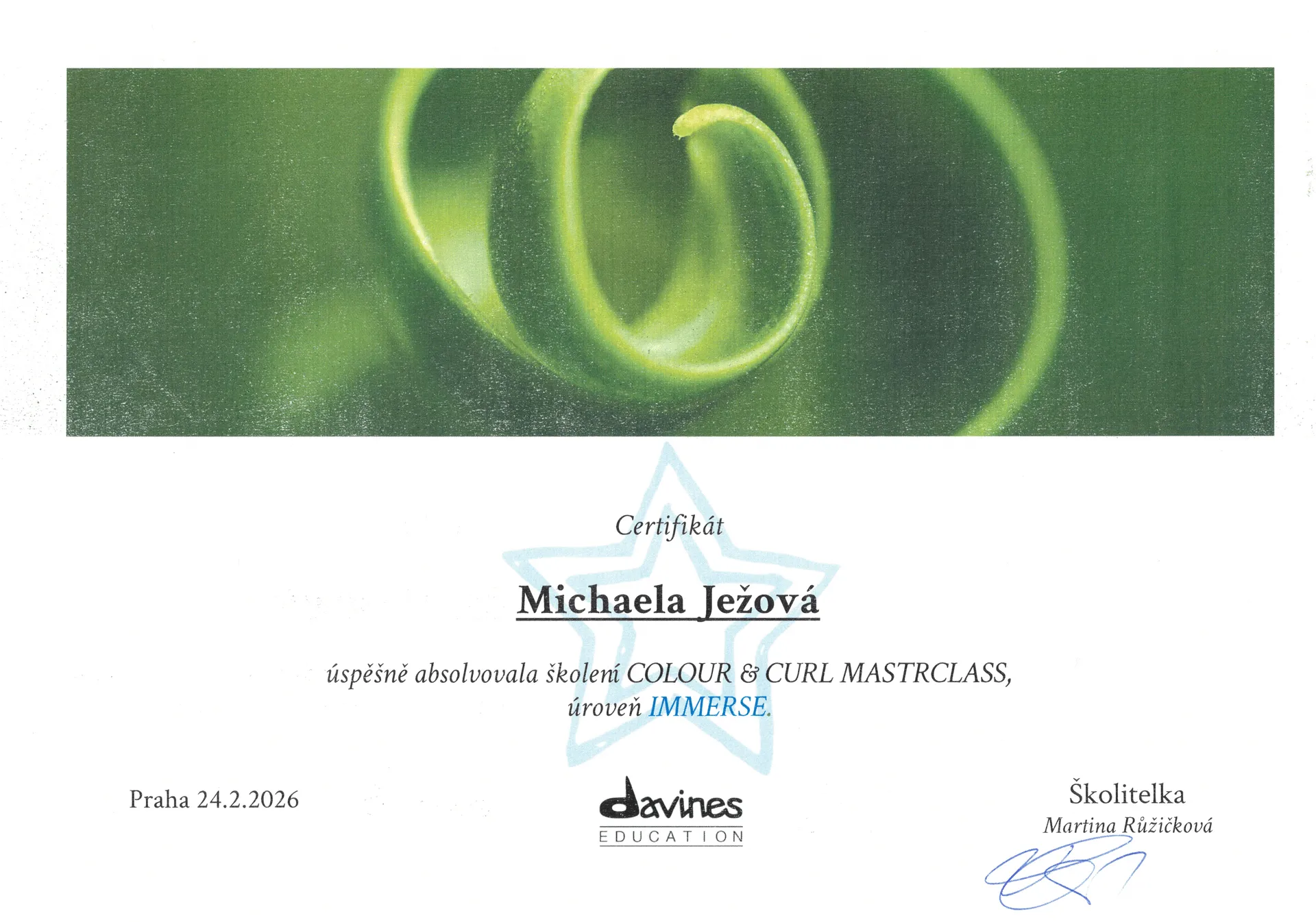 Sken certifikátu Davines Education pro Michaelu Ježovou - školení Colour & Curl Masterclass, úroveň Immerse, Praha 24. 2. 2026