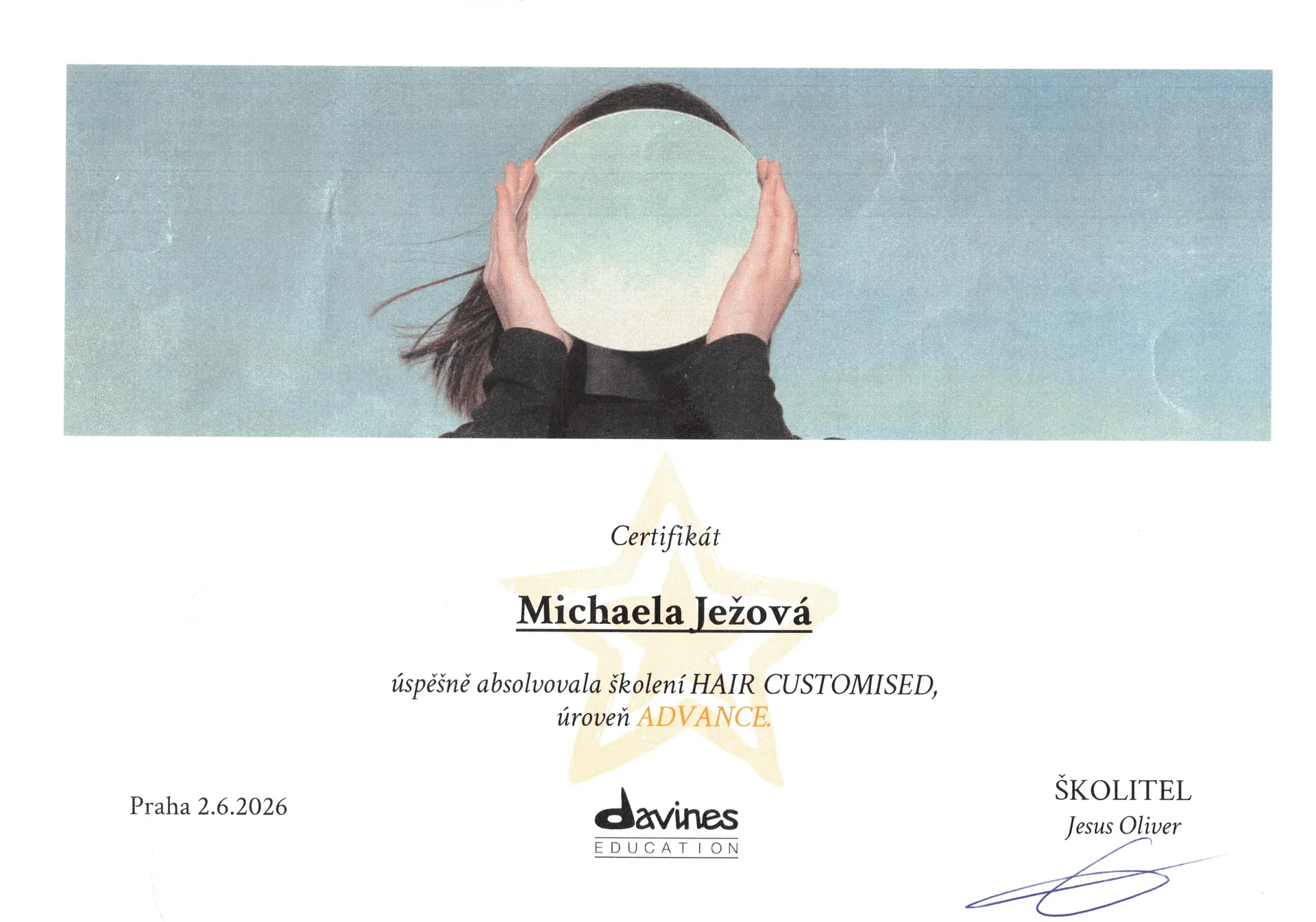 Sken certifikátu Davines Education pro Michaelu Ježovou - školení Hair Customised, úroveň Advance, Praha 2. 6. 2026